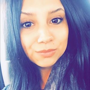 Meet your Posher, Paulina